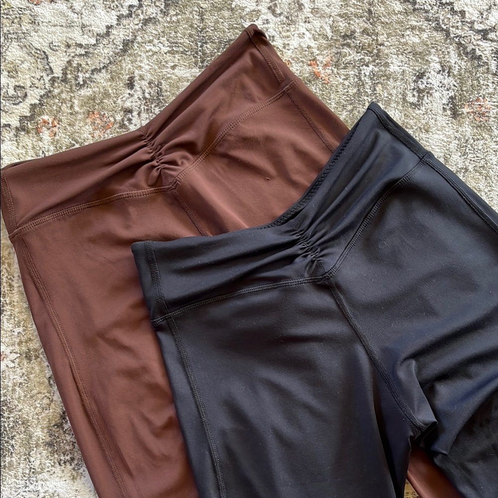 *FLARE* Bundle of Victorias Secret Leggings